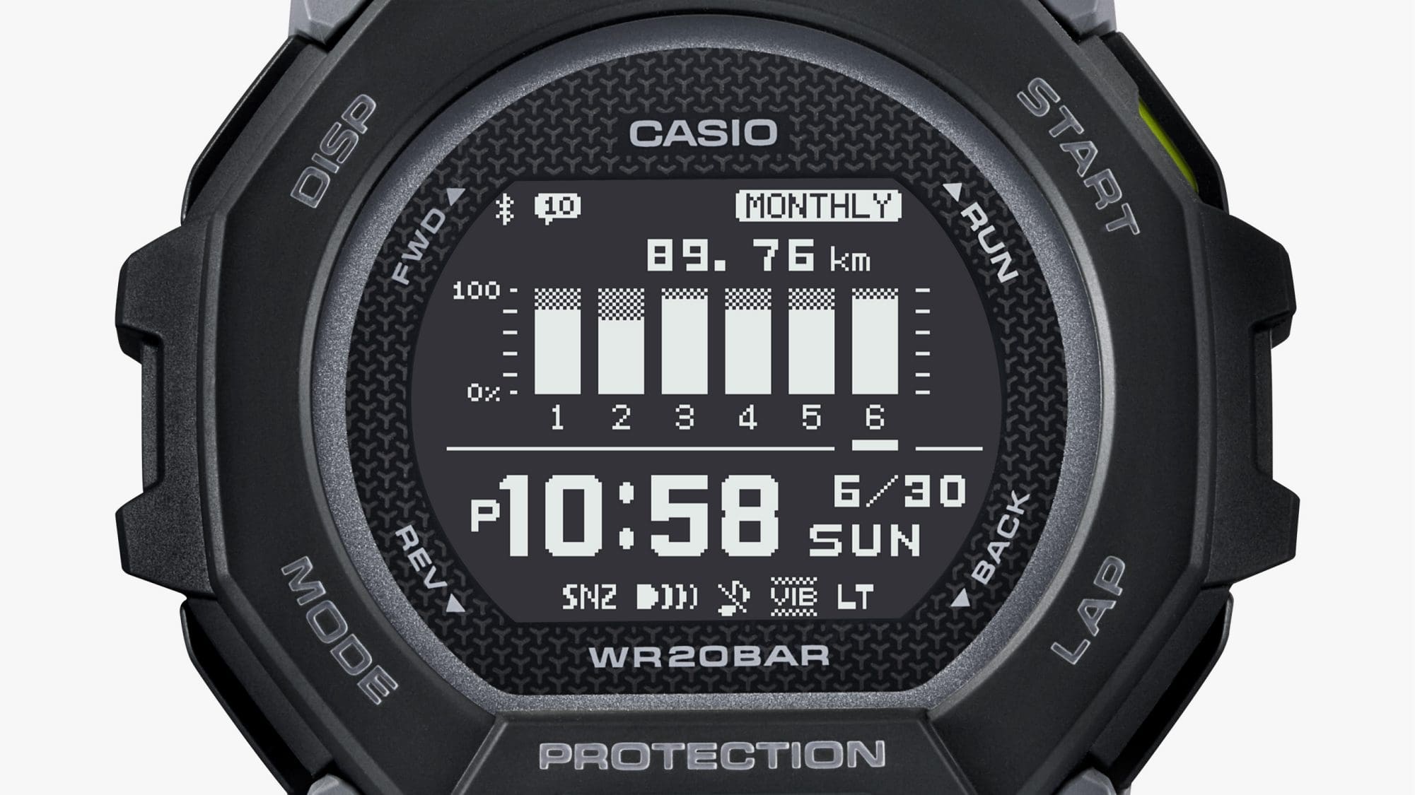 Nahaufnahme des Displays der schwarzen Casio G-Squad GBD-300-1 Armbanduhr mit gut ablesbarer LCD-Anzeige