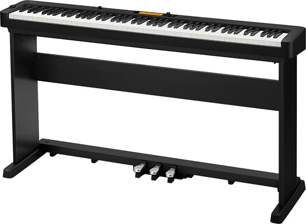 Das Compact Digital Piano CDP-S360 auf dem Stand CS-470P mit integriertem 3-fach Pedal