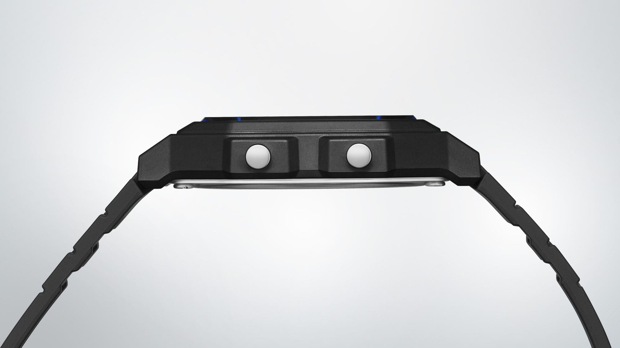 Photo of the F-B100W-1A: A lightweight, stylish design just 8.8 mm thick, packed with features