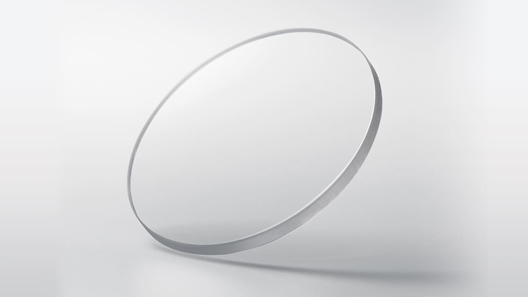 Un disque rond en verre saphir