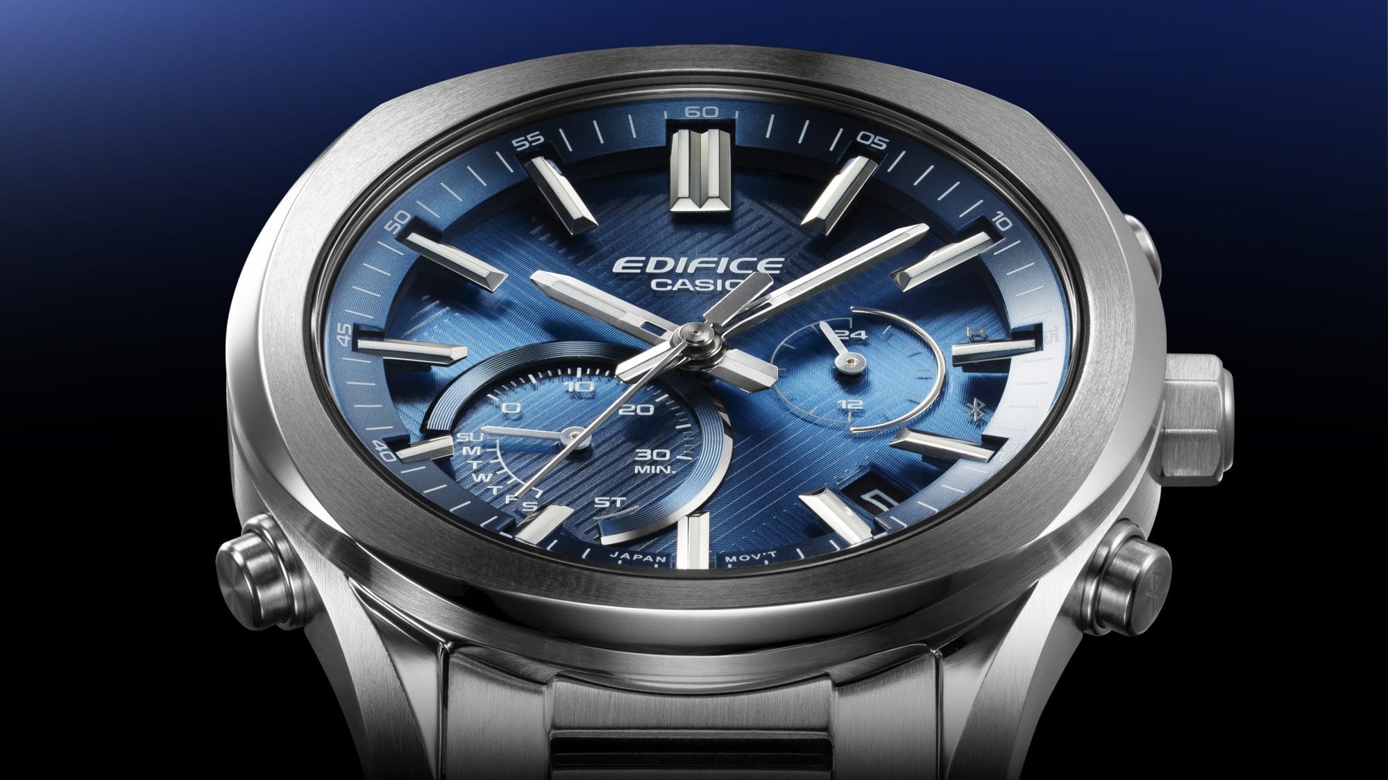 EQB-1300D-2A Photo: A color dial with vivid color reproduction and a refined, well-proportioned face