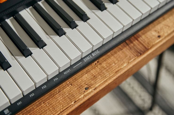 Casiotone CT-S200BK