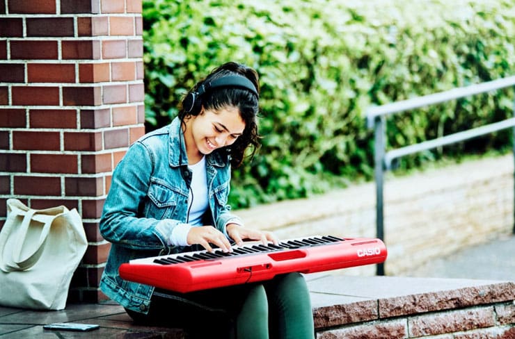 Casiotone CT-S200RD Red portable keyboard digital piano