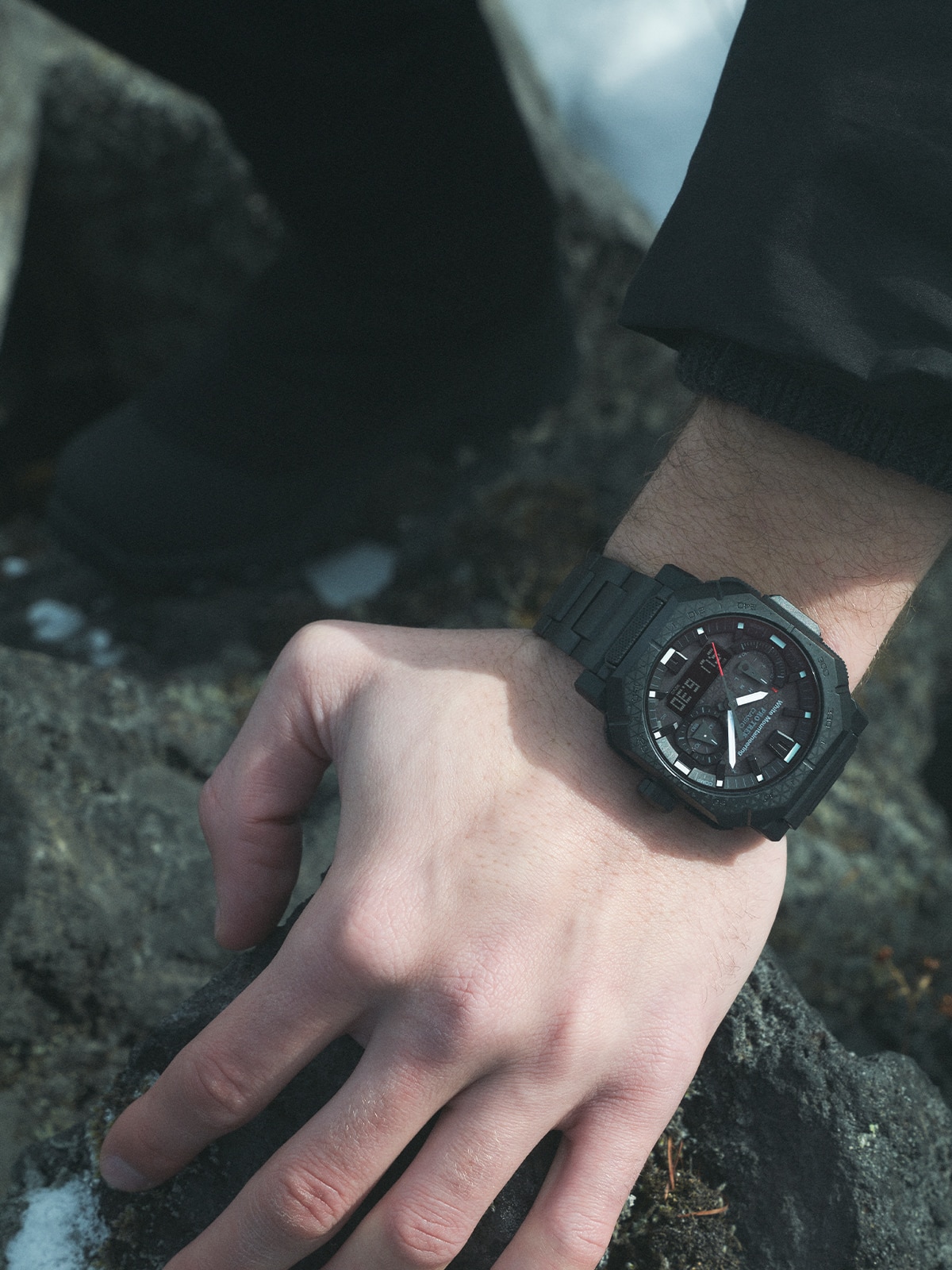 Una foto de un reloj G-SHOCK colocado en la muñeca