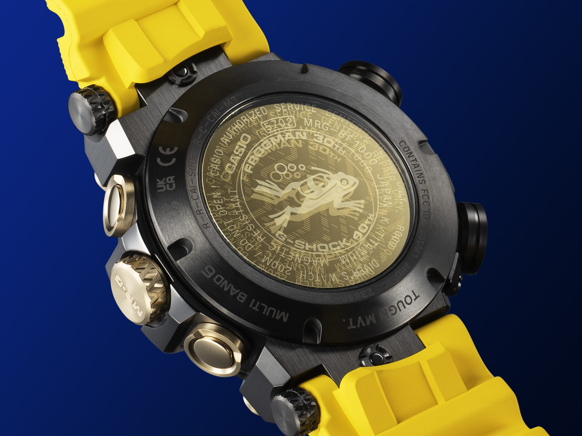 Parte trasera de la carcasa del reloj de buceo G-Shock MRG-BF1000E-1A9 con el sapo buceador Frogman grabado