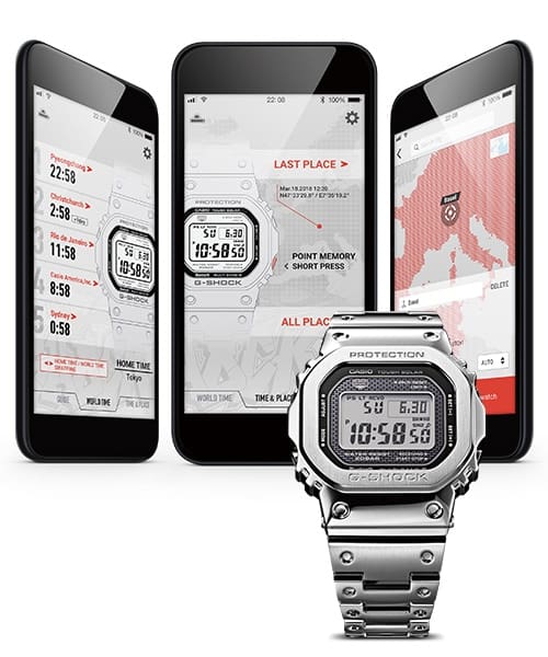 Tres pantallas de smartphone con diferentes vistas de la aplicación G-Shock Connected, delante de ellas un reloj digital Casio G-Shock GMW-B5000 plateado