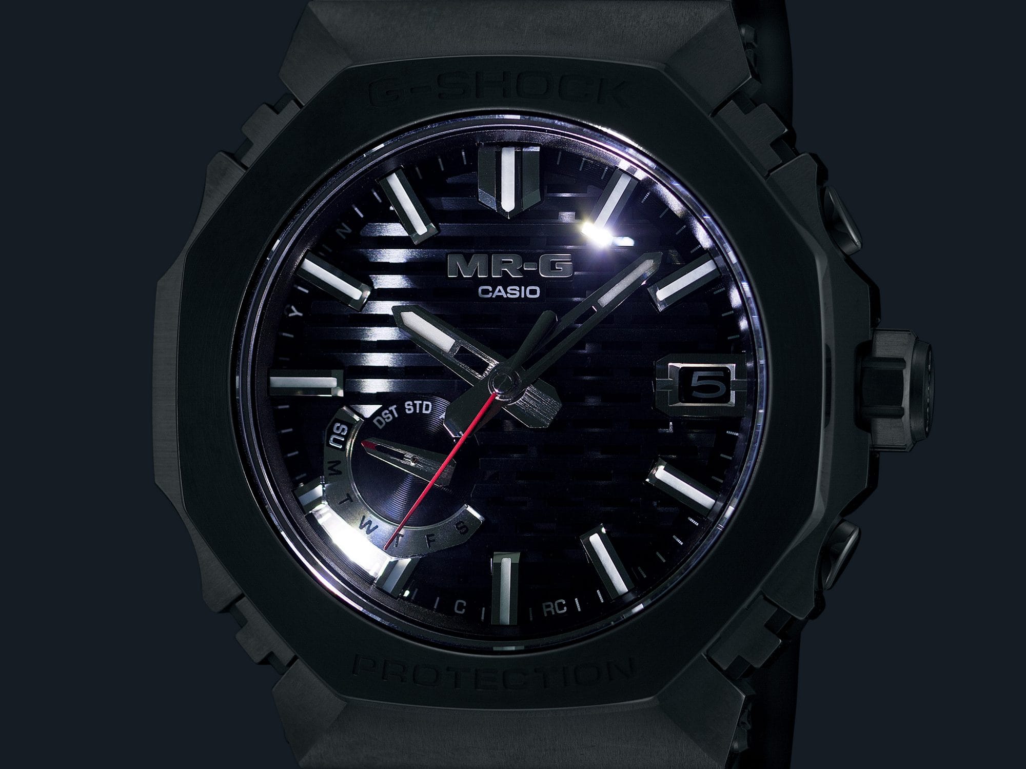 Una foto del MRG-B2100D-1A iluminado