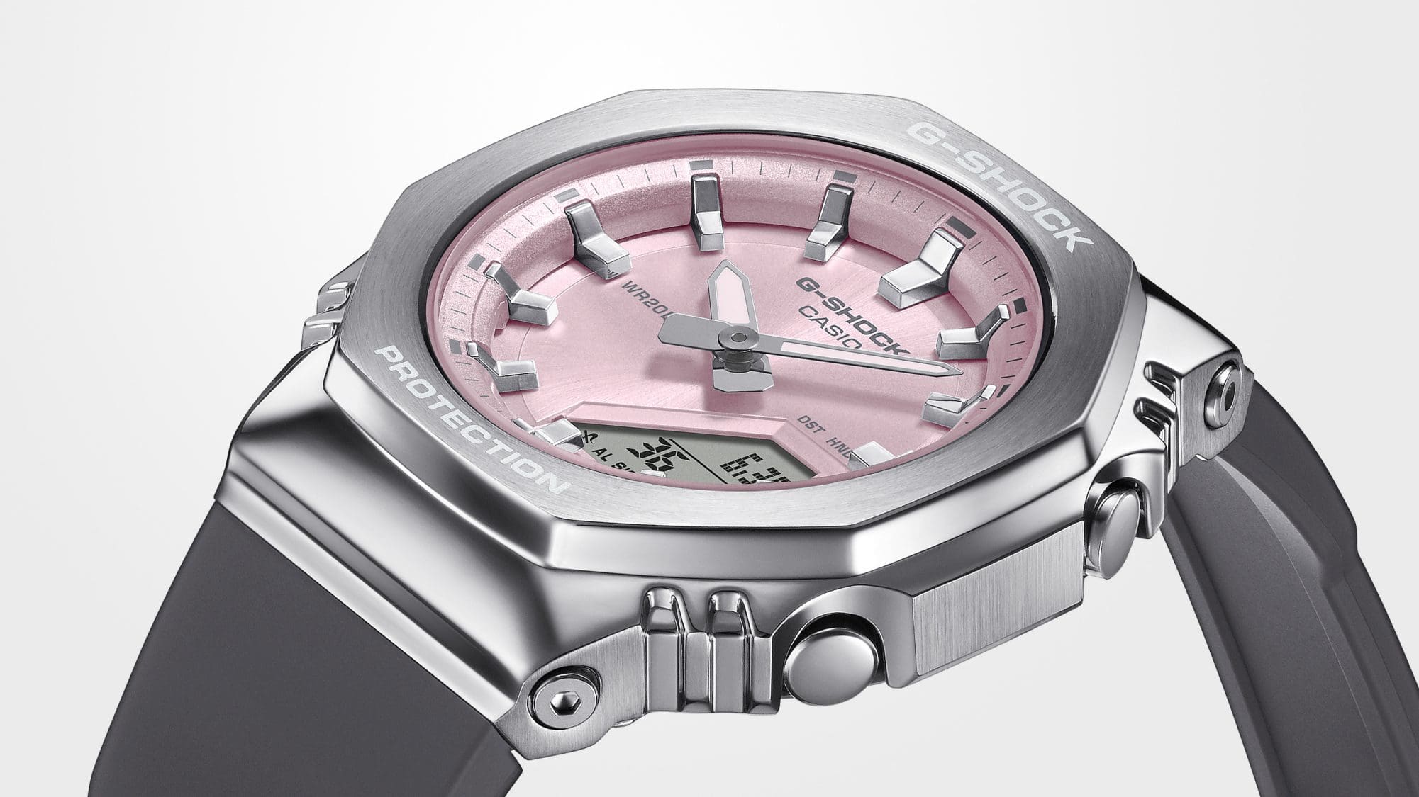 El reloj femenino Casio G-Shock GM-S2110-4A de color rosa visto de perfil