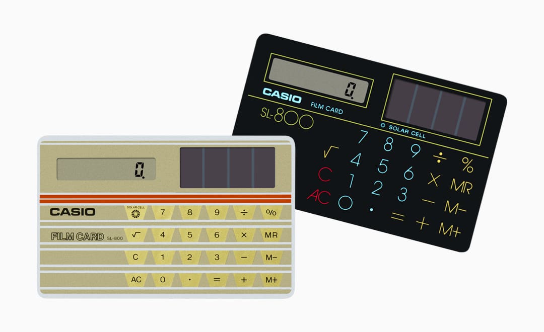 Les deux variantes de couleur de la calculatrice SL-800, le modèle beige à côté du modèle noir