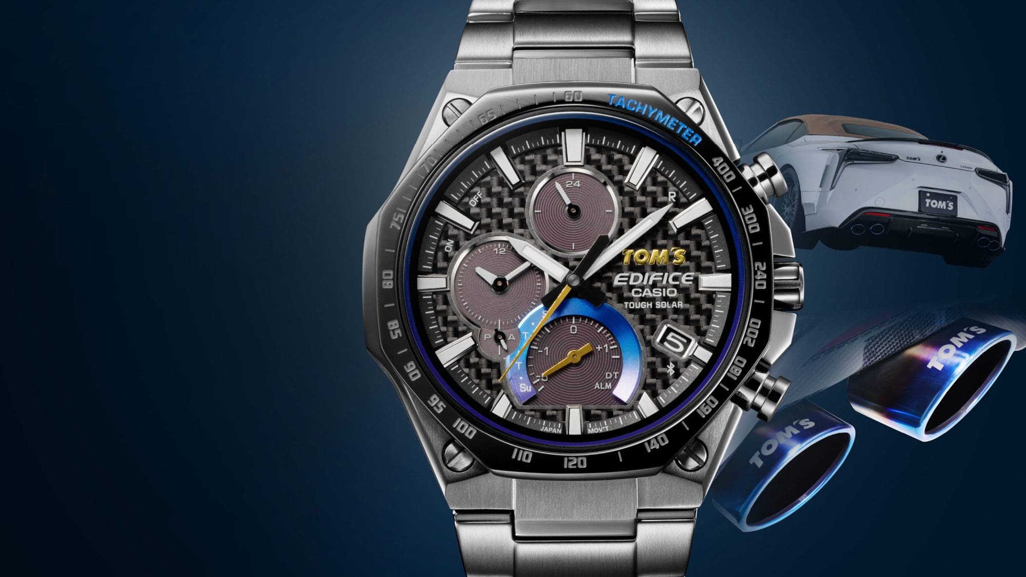 Gros plan sur la montre Casio Edifice EQB-1100TMS-1A - le modèle de coopération avec TOM'S, l'équipe de tuning de Toyota.