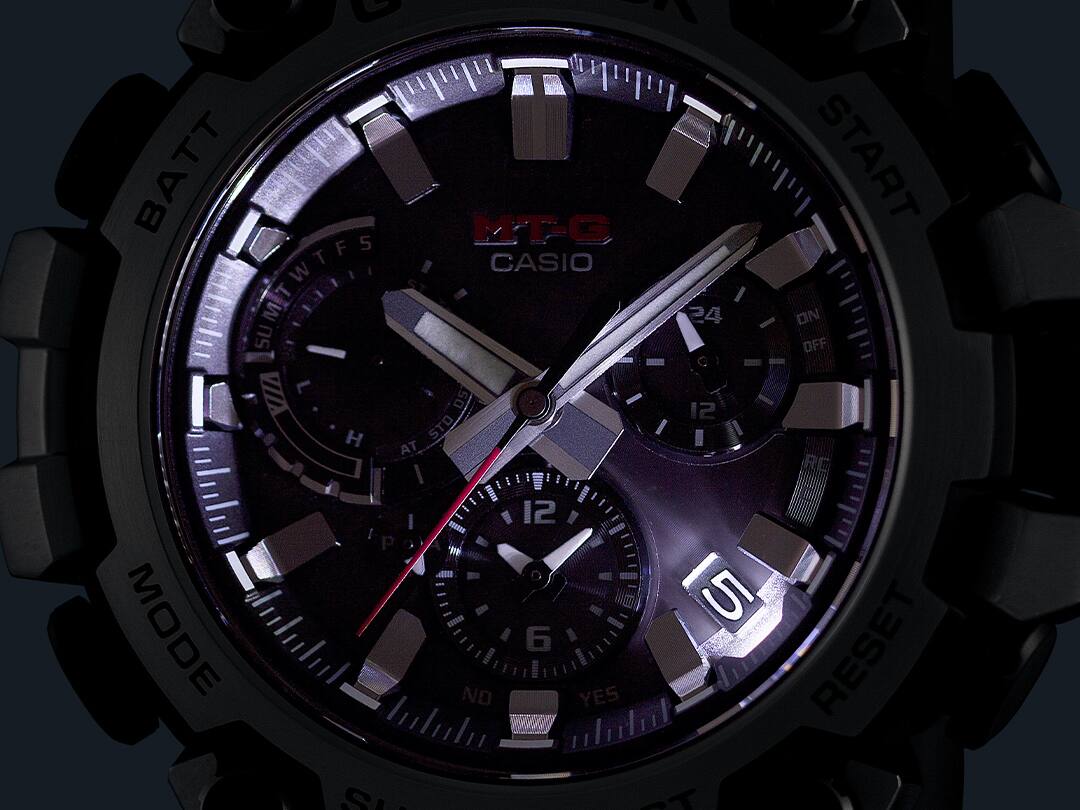 Lumière LED dans l'affichage de la montre-bracelet MTG