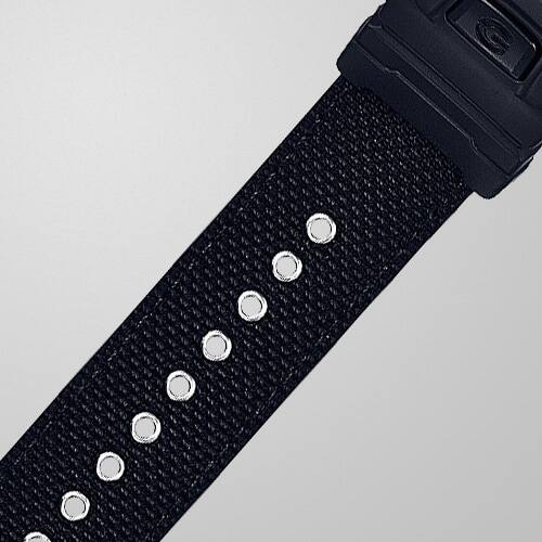 Primo piano del bracciale del Casio G-Shock DW-6900BBN-A