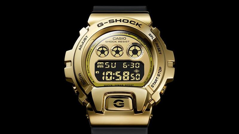 L'orologio da polso Casio G-Shock GM-6900G-9 color oro con quadrante digitale