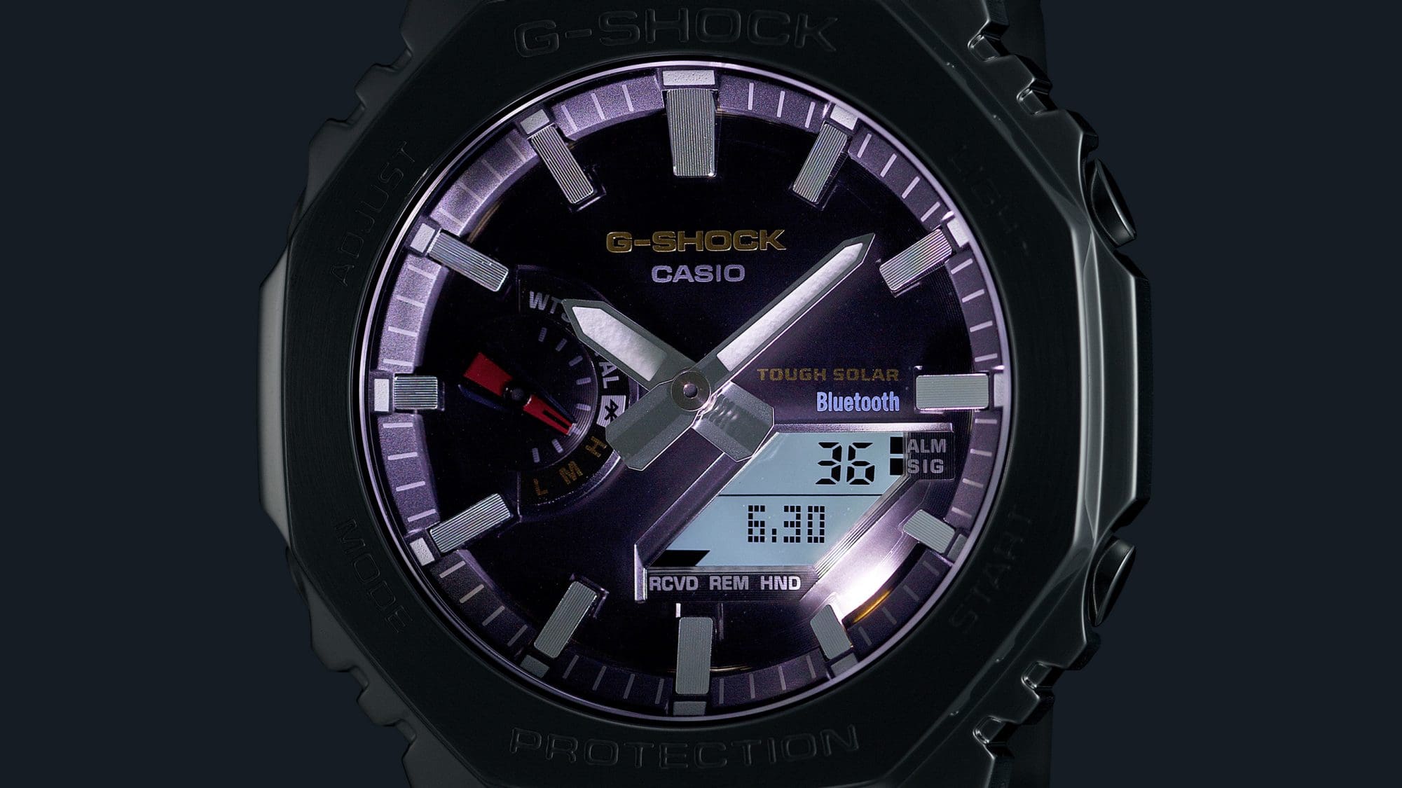 Display illuminato di un orologio ibrido al buio