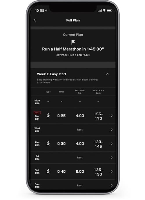 Lo smartphone visualizza il piano di allenamento personale nell'app.