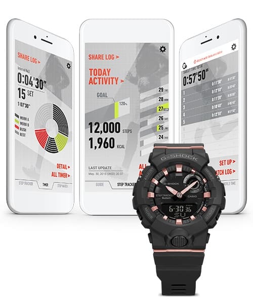 Tre smartphone con diverse schermate dell'app G-Shock Connected, di fronte a un orologio Casio G-Shock GMA-B800-1A