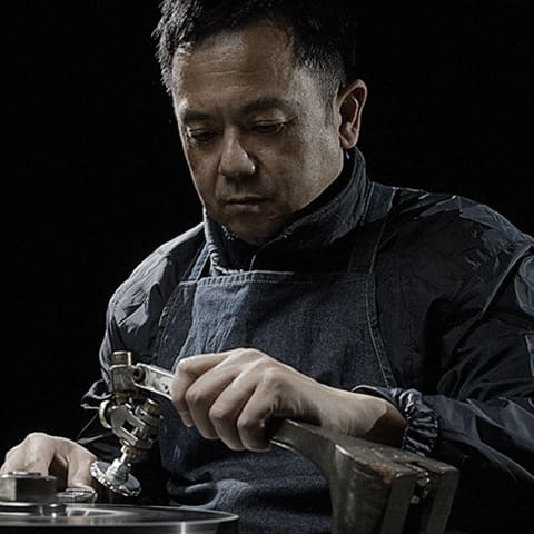 小松一仁