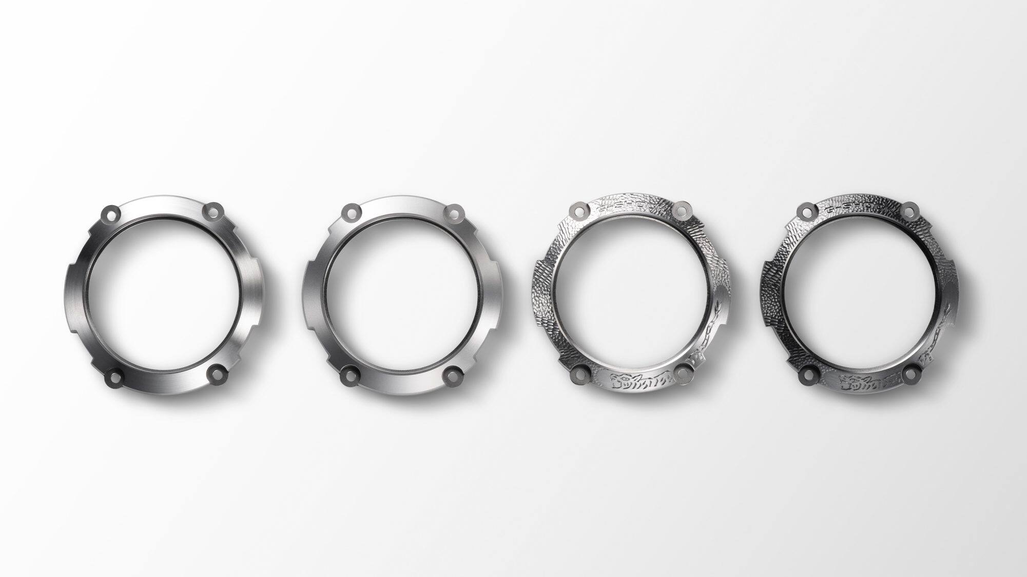 사나운 호랑이 디자인이 새겨진 베젤