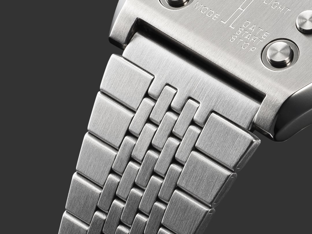 A1100D-1 Detailaanzicht van de zilveren roestvrijstalen armband van het volledig metalen horloge A1100D-1