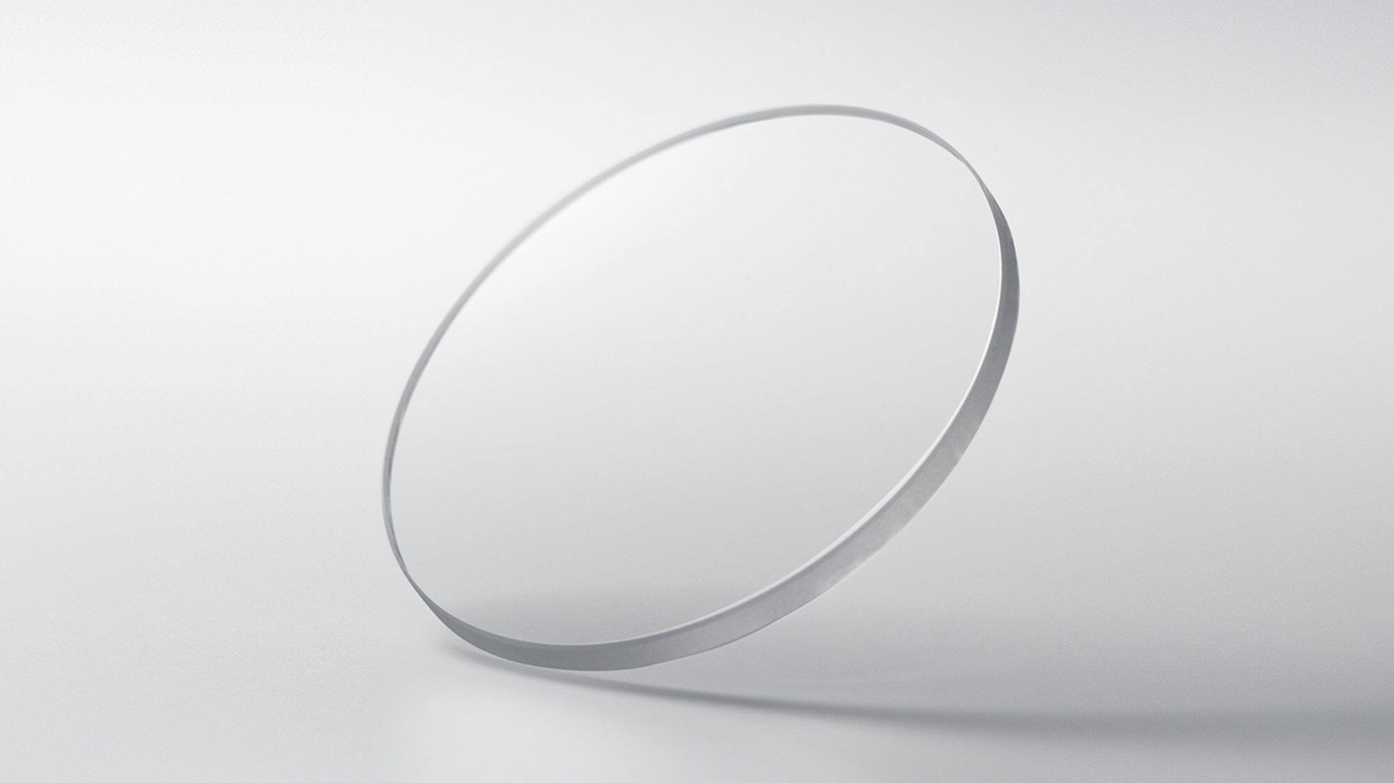 Rond saffierglas