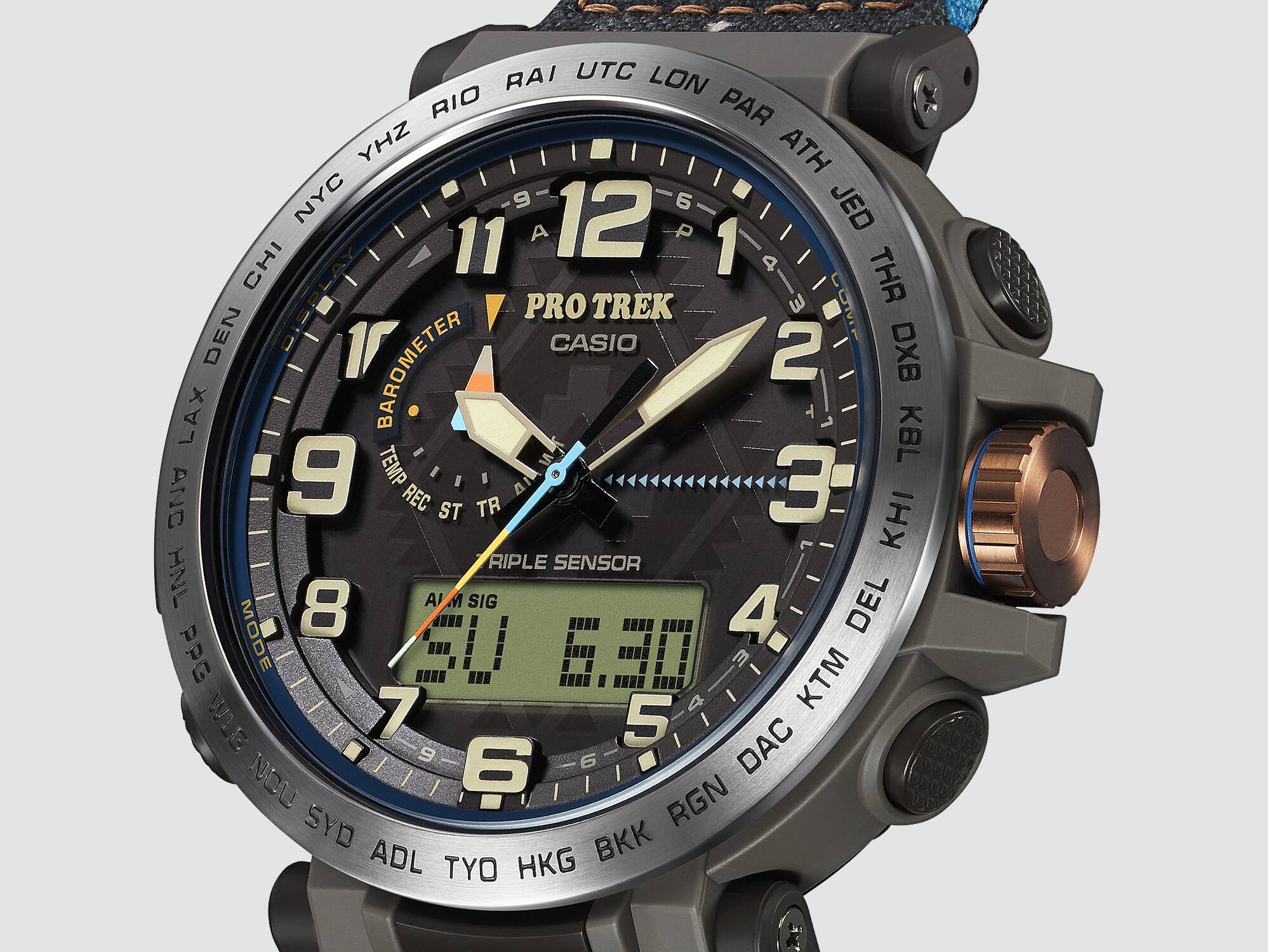 Close-up do mostrador e da caixa do relógio PRG-601PE-5, fruto da colaboração entre a Casio e a Pendleton