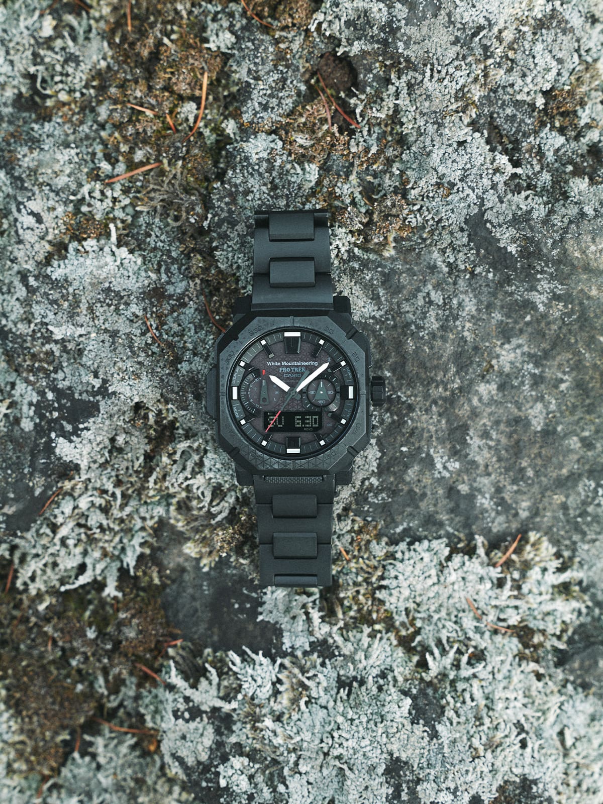 PRW-B1000WM-1'in tam üstten çekilmiş fotoğrafı