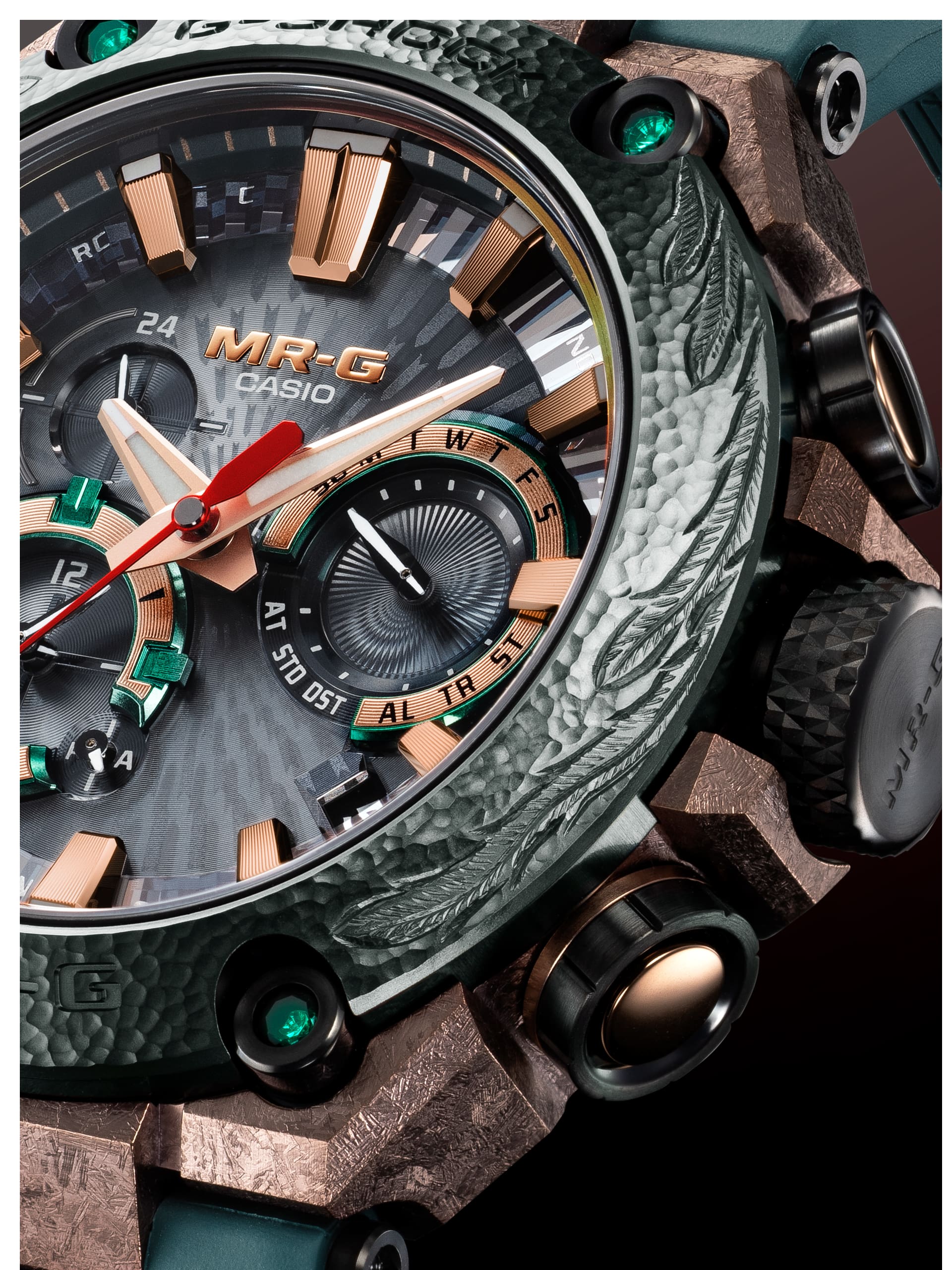 MRG-B2000KT 左側鳳凰雕刻的相片