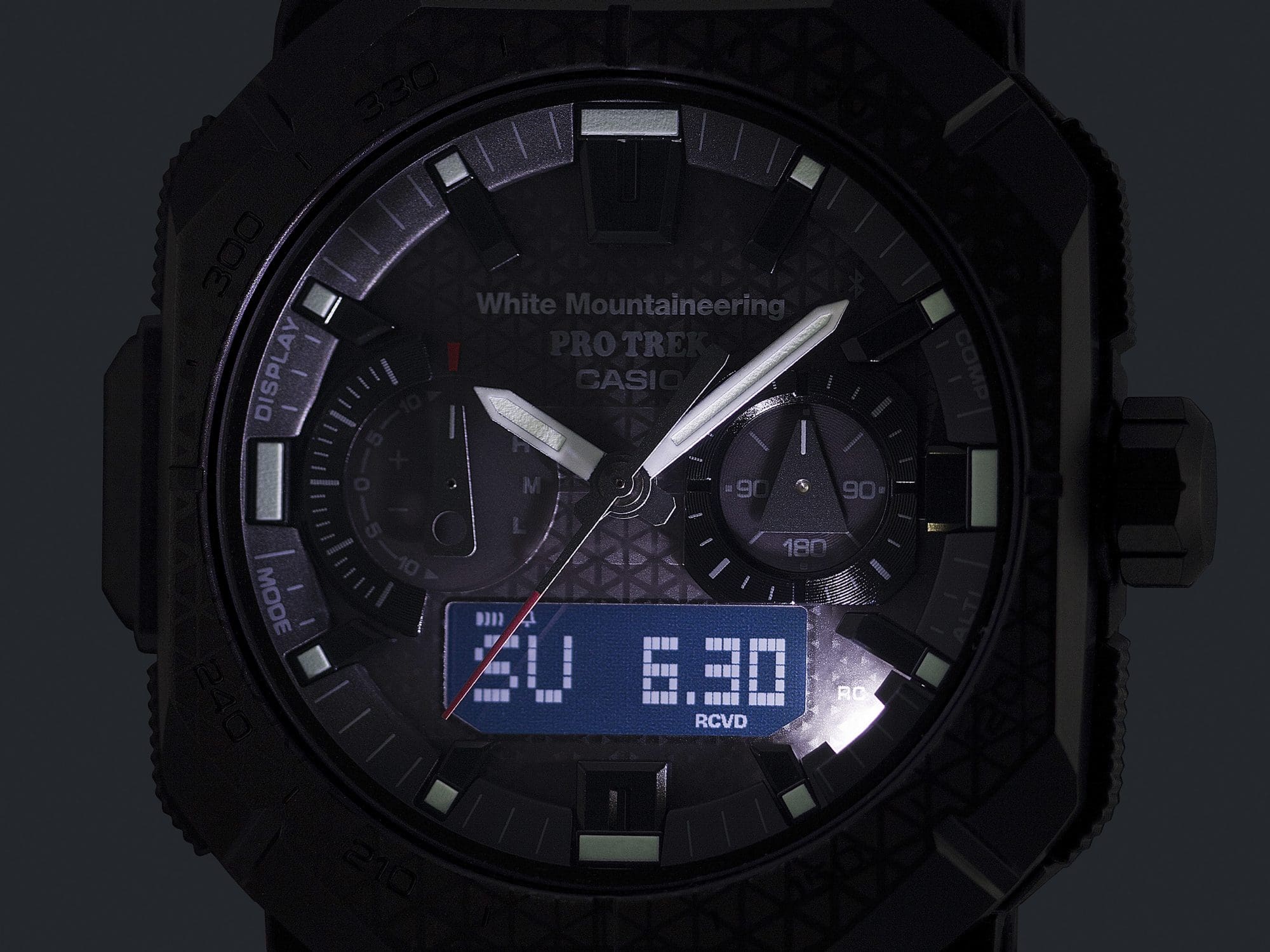 PRW-B1000WM-1 發亮的照片